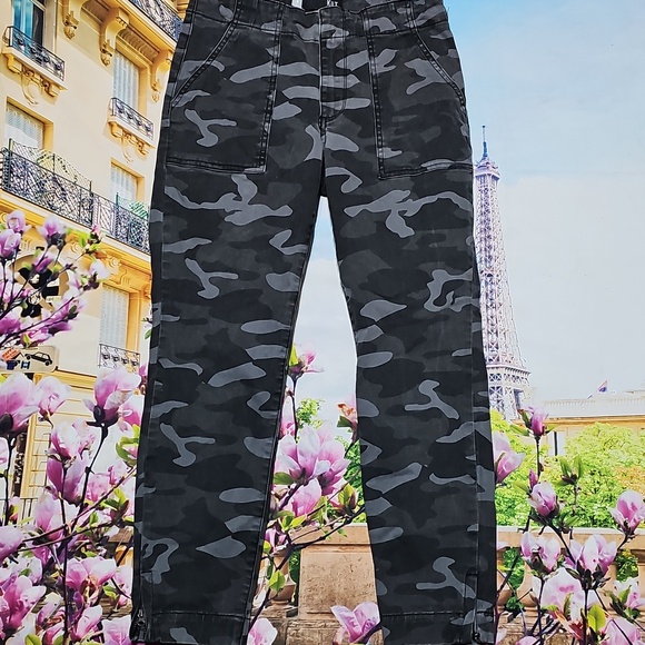 Wit & Wisdom Black and Gray Camo Straight-Leg Pants Size 6 - Picture 2 of 7